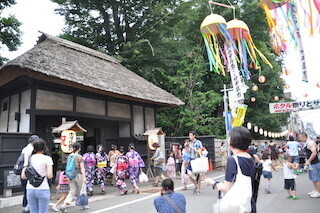 東京都・世田谷代官屋敷で「せたがやホタル祭りとサギ草市」を開催