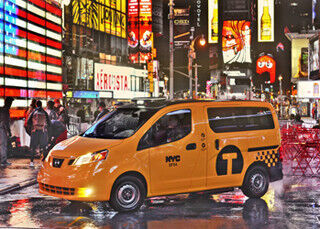 日産、「NV200」次世代ニューヨーク市タクシーを公開