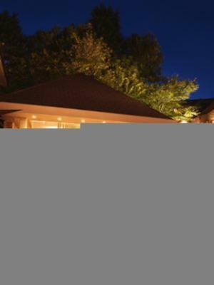 池袋駅徒歩5分の緑溢れる空間で「日本酒フェスタ」を開催-リビエラ東京