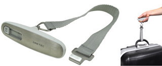 旅行先などで手軽にカバン、荷物の重量がはかれる「荷物用はかり」発売