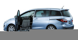 マツダ、ミニバン「プレマシー」の福祉車両を社会福祉団体に贈呈