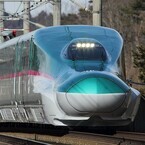 2012年ブルーリボン賞は東北新幹線E5系、ローレル賞はHD300形式900番代に