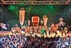 新潟県佐渡で和太鼓演奏を中心とした迫力の芸術祭