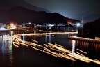 広島県尾道市で千個もの灯籠流しで先祖の供養