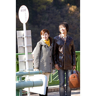 旅行中に見たくない恋人の行動ランキング、3位は「ケータイばかり見る」