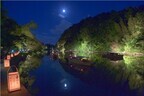 島根県の城下町松江で、堀川沿いを400個の行灯が照らす「松江水燈路」開催
