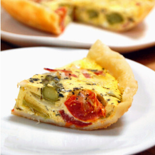 炊飯器レシピ (3) 炊飯器でパイが焼けるので「キッシュ」をつくってみた