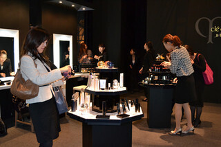 東京都六本木にてクレ・ド・ポー ボーテで輝く。“Radiance Box”開催!