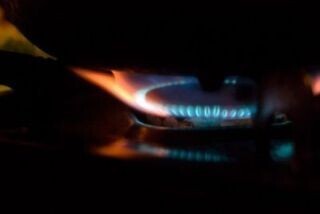 火事だ！　賃貸部屋で隣の部屋から火が出たらどうなる？