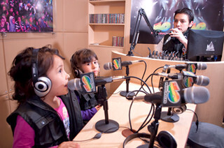 千葉県に銀行員、警察官などの職業体験が親子でできるパークがオープン!