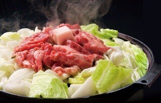 北海道のジンギスカン、生VS味付けどちらがおいしい?