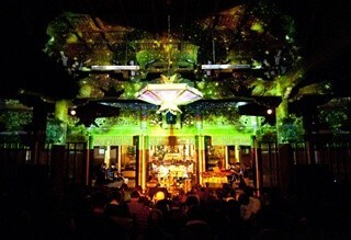 富山県黒部市白雪山善巧寺の「お寺座ライブ」はチケットが完売するほど人気