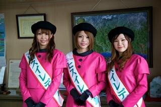 新潟県糸魚川市の観光大使、ヒスイレディのコスチュームが明るいピンクに!