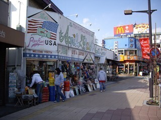 東京都福生市、全国初の「子育て世代限定バスツアー」で子育ての街をPR!