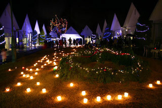 広島県安芸高田市立の八千代の丘美術館、12月8日は開館延長で冬祭り開催
