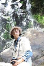 神奈川県・箱根の「彫刻の森美術館」で俳優・井浦新さんの写真展覧会開催