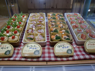 東京ミッドタウンにモクモク手づくりファーム直営店登場。ランチBOXも展開