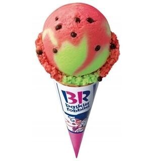 サーティワン、スイカ味のアイスクリーム発売 -パフチョコの種入り!