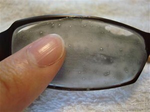 【COBCOB世論調査】ピッカピカにしたい！　メガネの正しいメンテナンス方法！