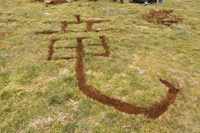 【エンタメCOBS】老若男女がひたすら穴を掘る！　「全国穴掘り大会」に出場した