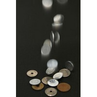 【COBCOB世論調査】根深くて気になる「お金がたまらない人の共通点」