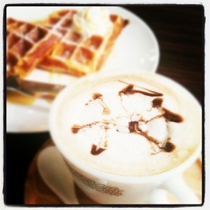 【雑学キング！】プロに聞く、スマホやケータイのカメラで料理写真を美味しそうに撮る方法