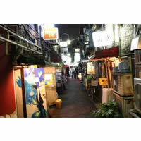 【コブスくんの使えそうな仕事術】Facebookより役に立つ!?　伝説の「ゴールデン街」で仕事力アップ!