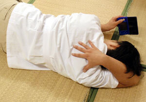 【コブスくんのモテ男道！】鍼灸師が教える。ゲームポーズの首痛・肩痛をセルフケア