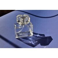 【コブスくんの使えそうな仕事術】うまく選べば、セクシー度アップ!?　オトナの魅力を引き出す香水術