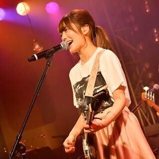 瀧川ありさ、ツアーファイナルのフィナーレ飾った"ファンとの共感" - 「皆さんの声援や愛情が支えになっています」