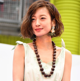 西山茉希、ハワイのパワースポットを訪れて「第2子が授かりました」