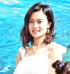 小島瑠璃子、空を泳ぐペンギンを見ながら「水槽に入りたい!」とノリノリ