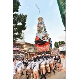 "スター･ウォーズ山笠"が博多の街を疾走! 観客100万人を魅了「かっこいい」