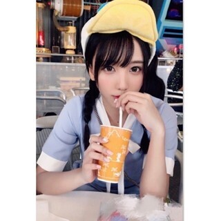 ざわちんの"彼女とデートなう"ショットに反響「めちゃくちゃ可愛い」