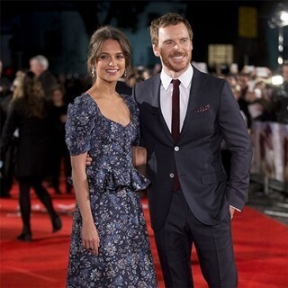 マイケル･ファスベンダーとアリシア･ヴィキャンデルが結婚