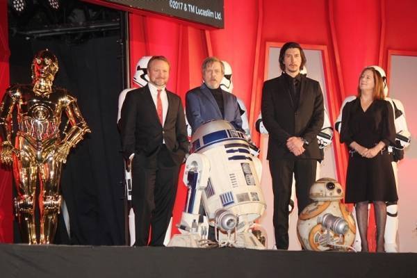 マーク･ハミル「衝撃のスター･ウォーズ!」合言葉にファン1,000人熱狂