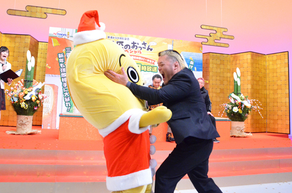 天山広吉、テレ東・ナナナにモンゴリアンチョップ! 北大路欣也も興奮