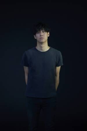 宇多田プロデュース･小袋成彬、Spotify初登場1位! 男性ソロで史上初