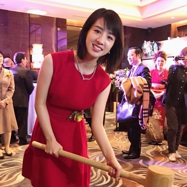 桜庭ななみ、通訳頼らず現地記者絶賛! 鹿児島「奄美の鶏飯」アピール