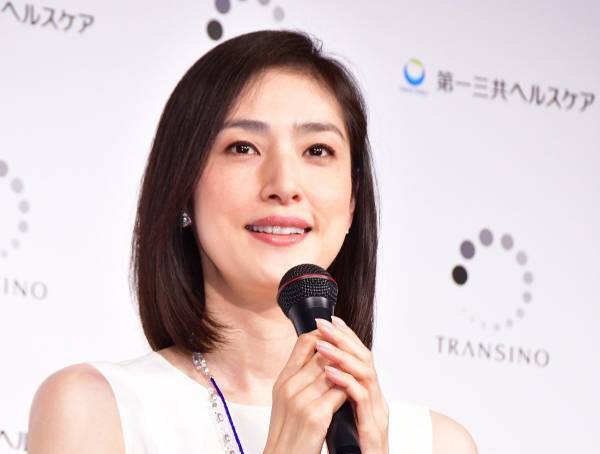 天海祐希、50代に突入も「その年代で輝いている自分でいたい!」
