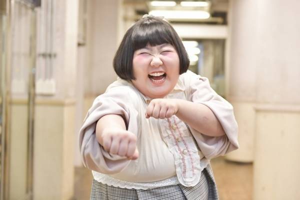 酒井藍、先輩座長･小籔千豊の"新喜劇愛"に感動&感謝「広めてくれた」