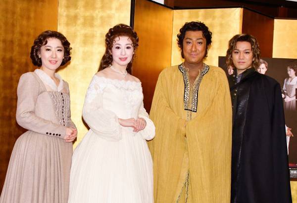 神山智洋、セリフ多いシェイクスピアに苦労「元気ない時期あった」