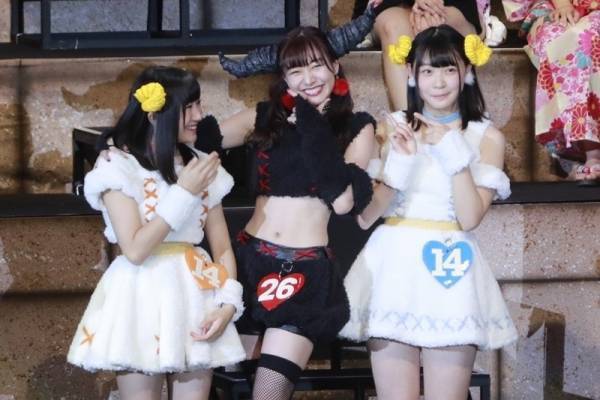 SKE48須田亜香里、美腹筋あらわなセクシー“ひつじ”衣装で存在感