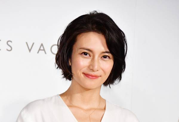 柴咲コウ、愛用のジーンズで「思いっきり破れて下着が見えちゃった」