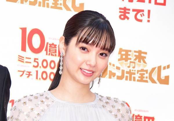 新川優愛、クリスマスは「ブルゾンちえみさんと過ごしたい!」とラブコール