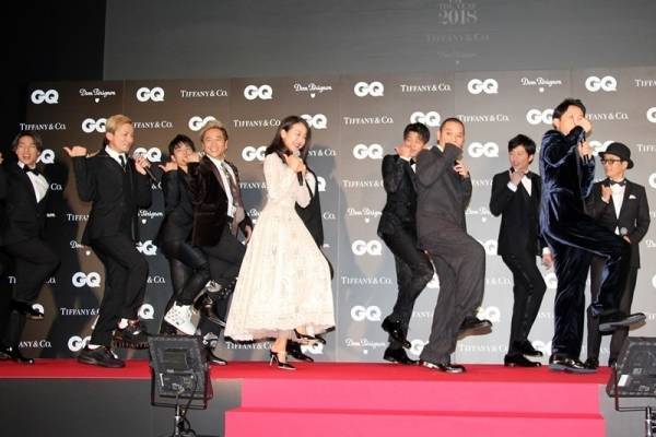 竹内涼真＆田中圭もU.S.A.ダンス!「GQ MEN OF THE YEAR」授賞式でISSA指導
