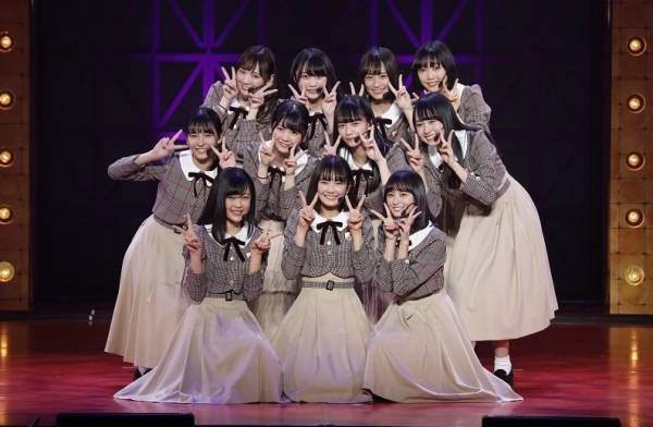 乃木坂46、最年少の筒井あやめら4期生11人がお披露目!