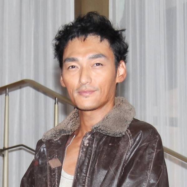 草なぎ剛、“新しい地図”3人同日に舞台「すごい幸せ」 稲垣の誕生日も祝福