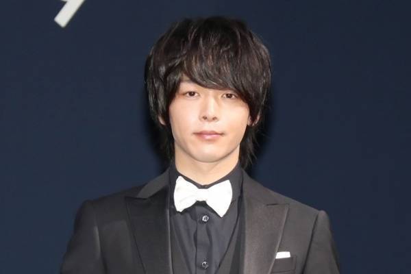 中村倫也、“話題の人”選出で感謝! 2019年は「見える景色も違った一年」