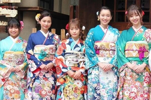 川栄李奈･飯豊まりえ･Niki･大原優乃ら、晴れ着姿で美の共演【写真60枚】